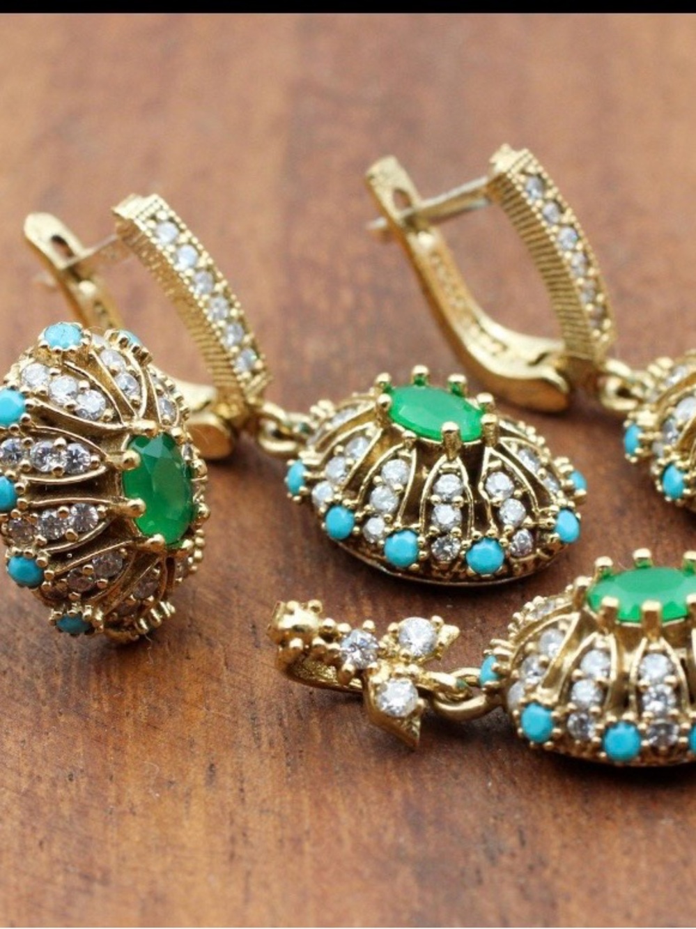 Sterling silver, natural emerald and Turquoise jewellery set